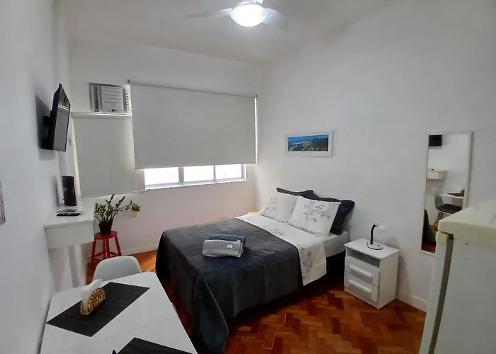 Apt Silencioso 3 Mins From Copacabana Beach